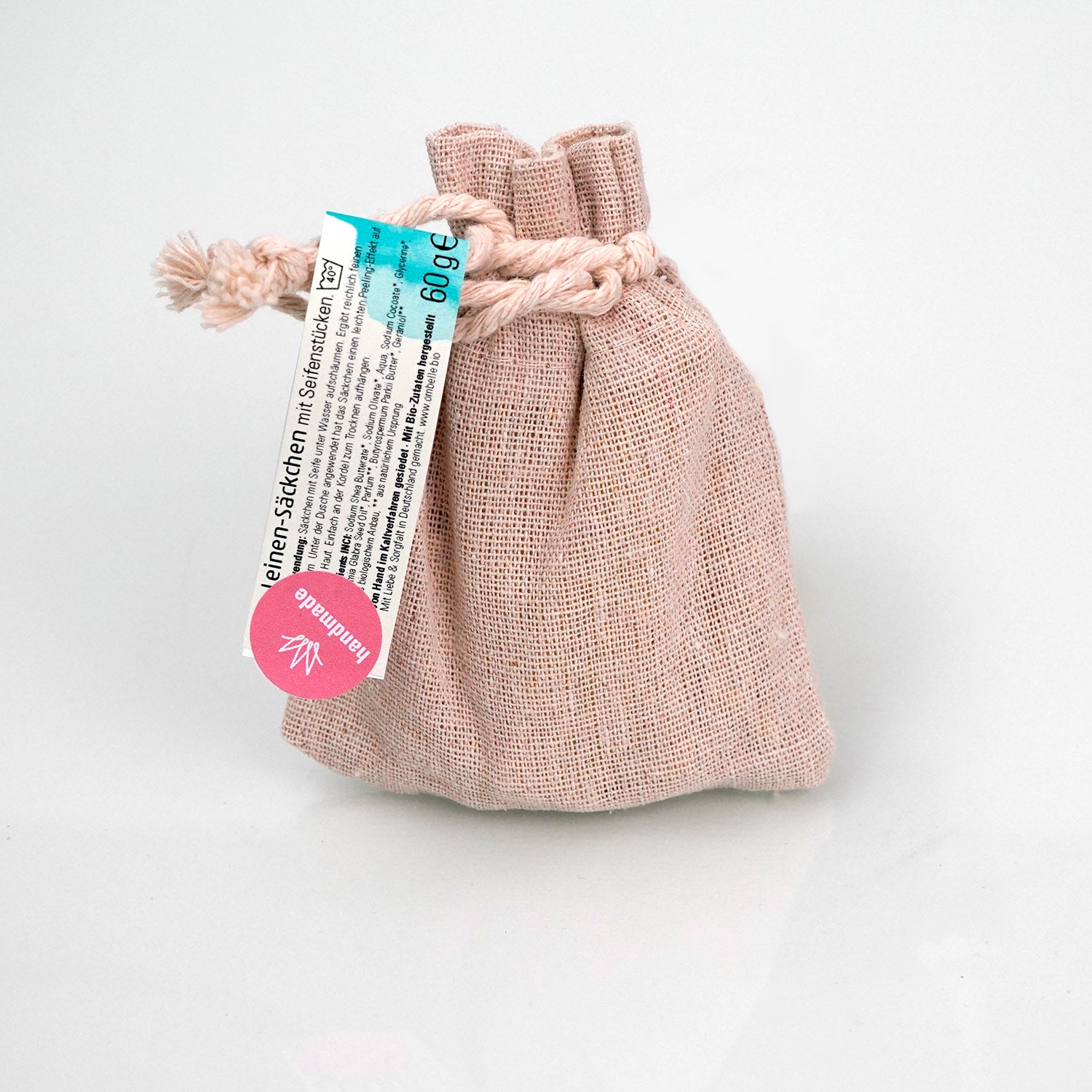 Ombelle Seifensäckchen aus Leinen mit Seifenstücken, von hinten fotografiert.